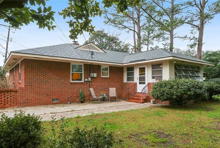 Building Photo - 3120 Fennel St