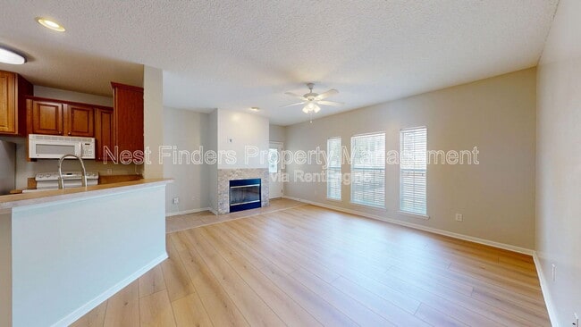 Building Photo - 211 Jardin De Mer Pl