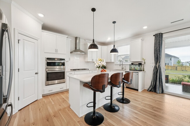 Building Photo - 200 Cloud Berry Ln