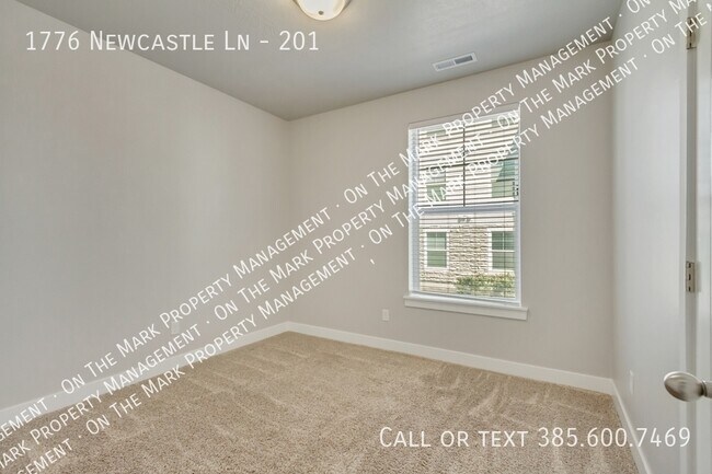 Building Photo - 1776 W Newcastle Ln