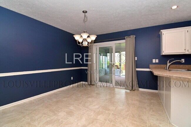 Building Photo - 4625 Oak Pointe Dr