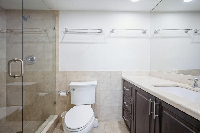 Building Photo - 1000 River Reach Dr