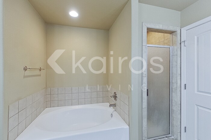 Building Photo - 7406 Vail Drive