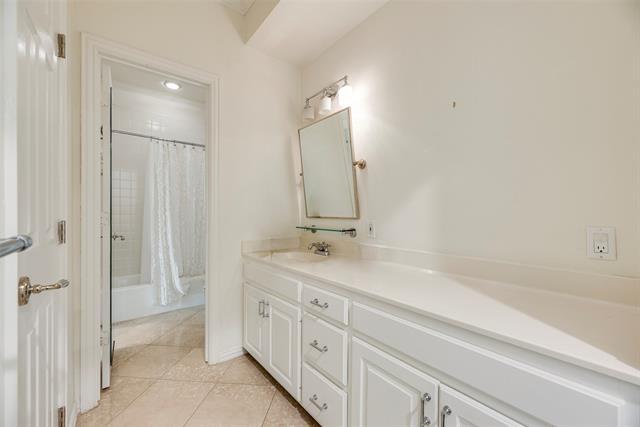 Building Photo - 1418 Yakimo Dr