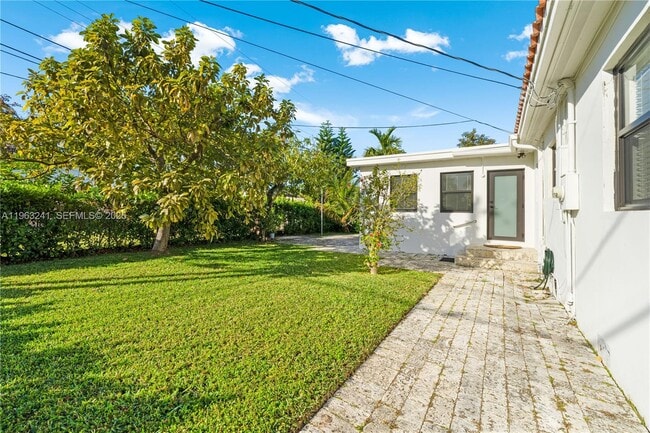 Building Photo - 6060 SW 16th Terrace