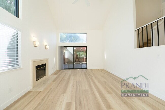 Building Photo - 41 Pine Tree Ct