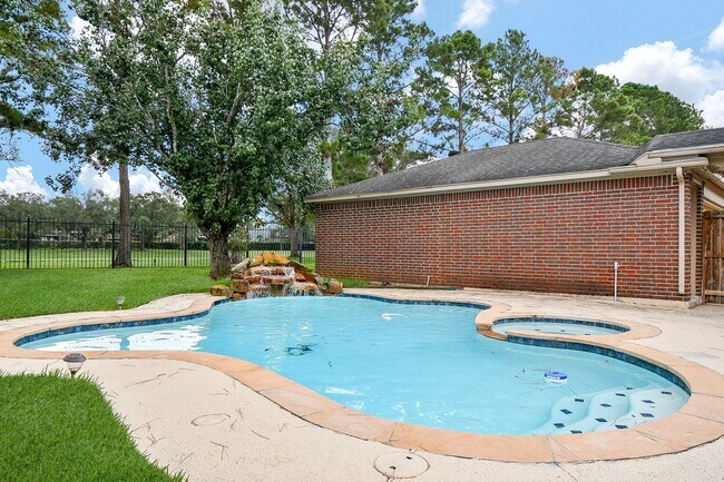 Primary Photo - 5322 Pebble Way Ln
