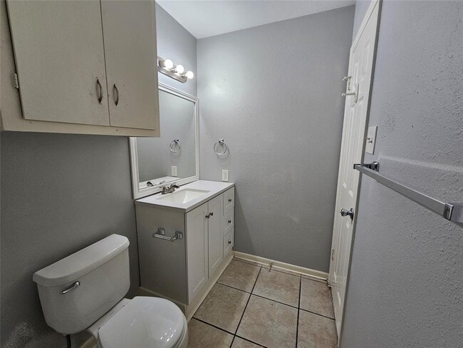 Building Photo - 1304 Glenda Dr