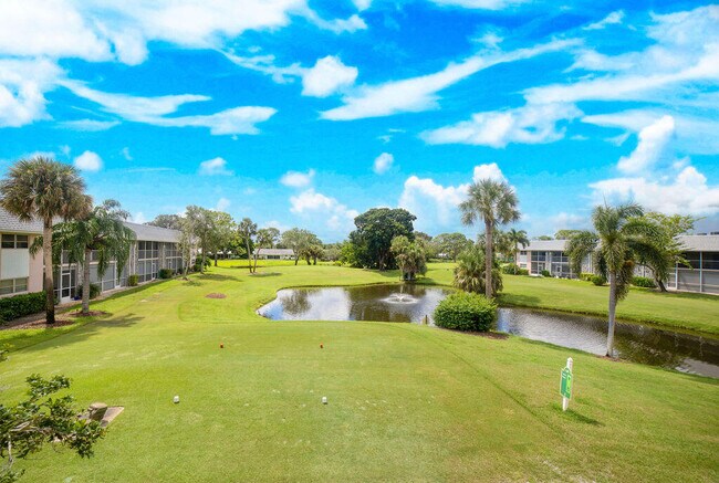 Building Photo - 18081 SE Country Club Dr