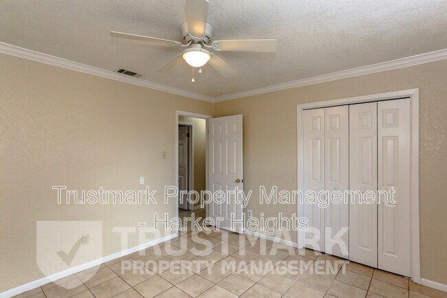 Building Photo - 417 Cottonwood Dr