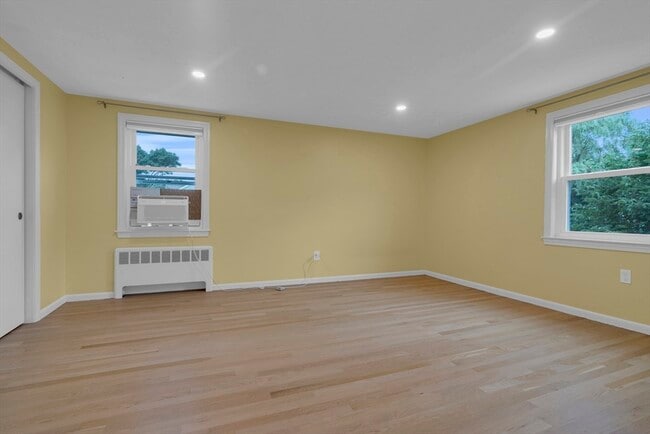 Building Photo - 104 Mishawum Rd