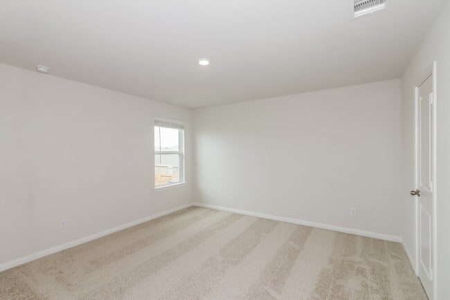 Building Photo - 7610 Thrips Ln