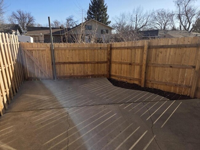 Building Photo - 1520 Stuart St