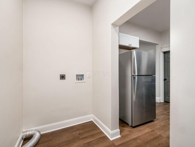 Building Photo - 730 Bellows Ave