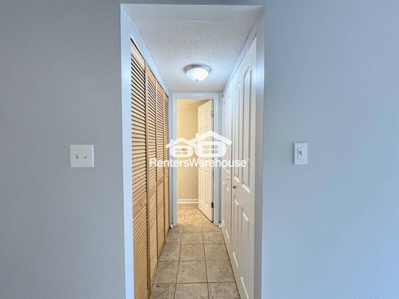 Building Photo - 5344 Palmyra Ct