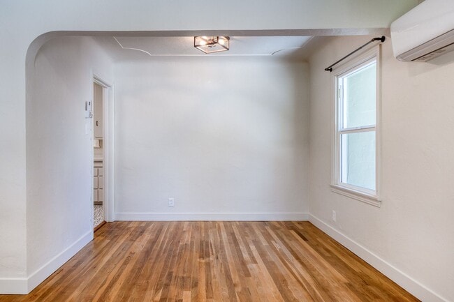 Building Photo - Remodeled La Loma Bungalow!