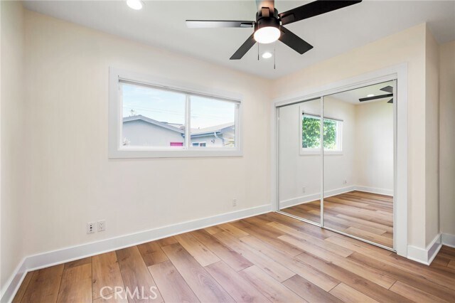 Building Photo - 413 N Paulina Ave