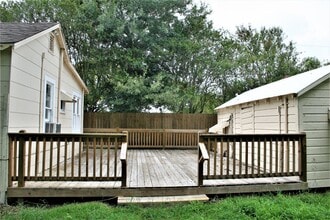 Building Photo - 6622 Church St