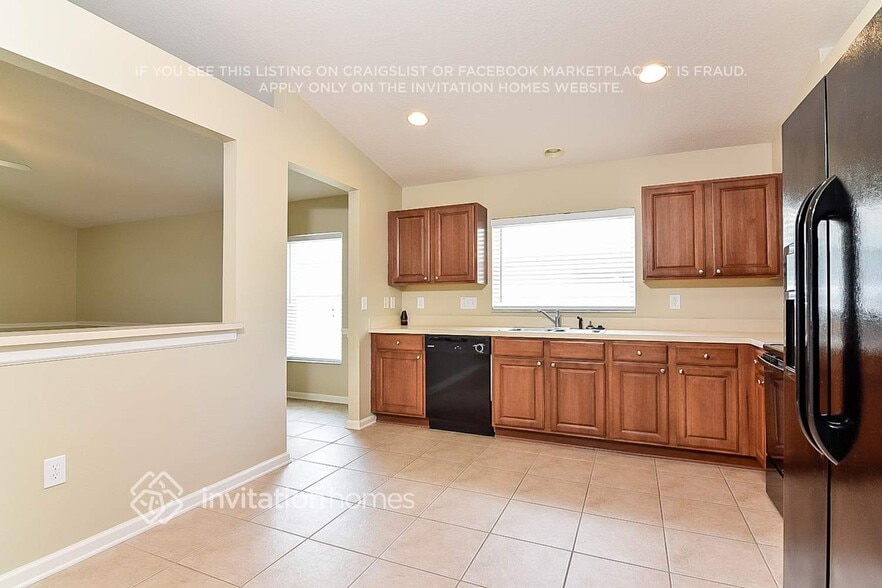 Building Photo - 7623 Outerbridge St