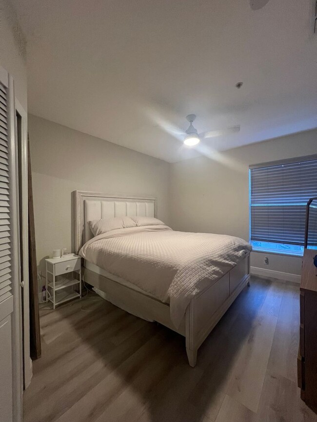 Building Photo - 1 Bedroom Condo in Orlando