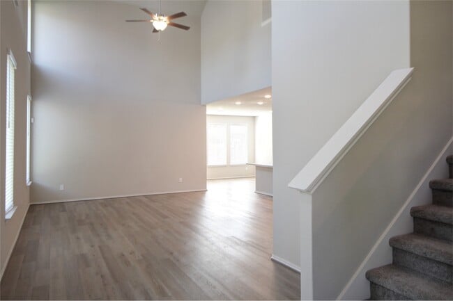 Building Photo - 523 Timber Voyage Ct