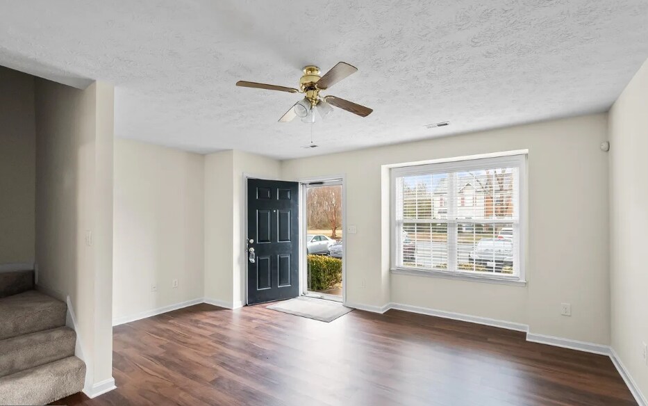 Building Photo - 10512 Tidewater Plains Dr