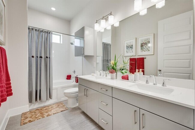 Building Photo - 920 Imperial Blvd