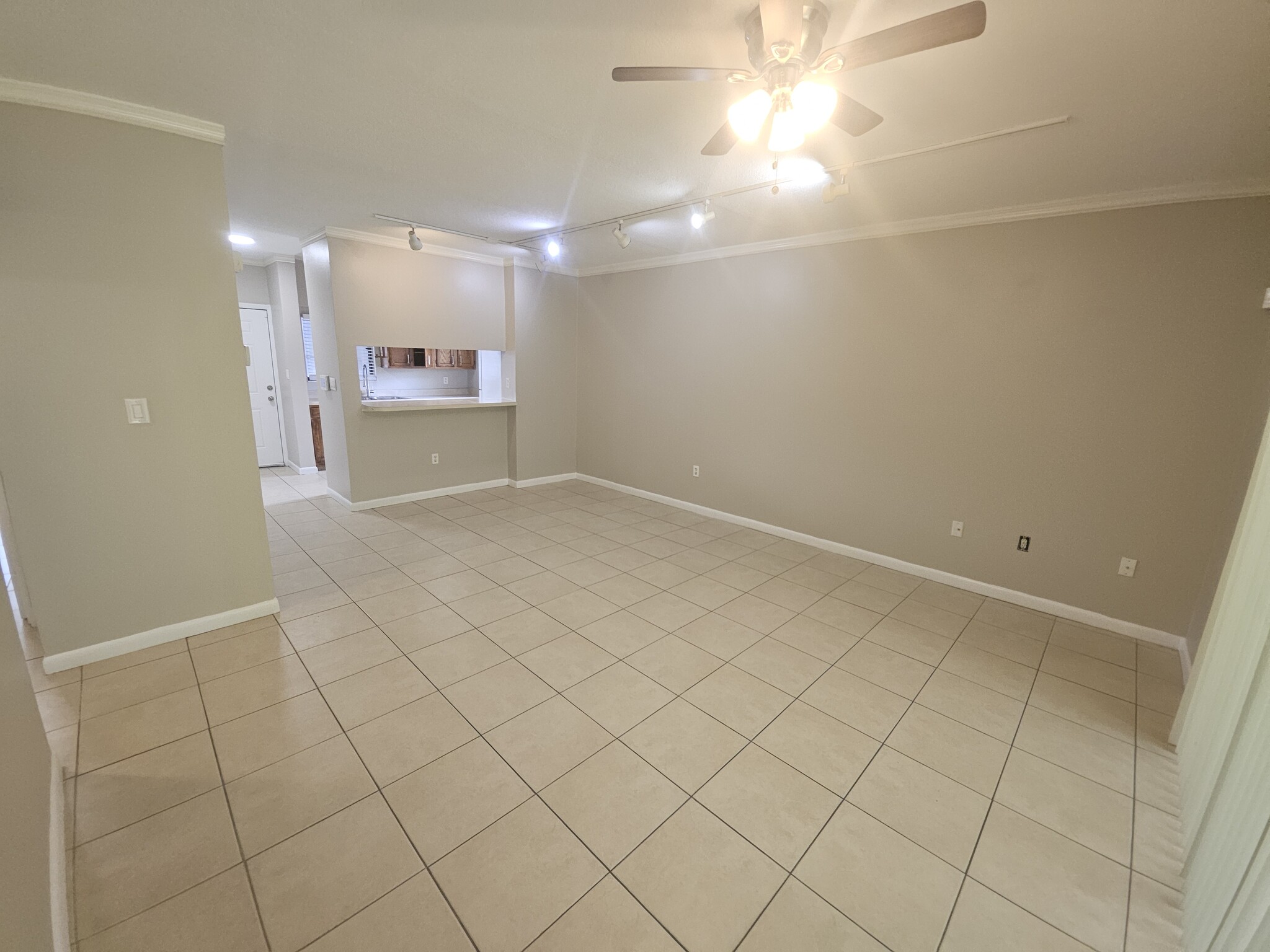 Building Photo - 4702 Capri Pl