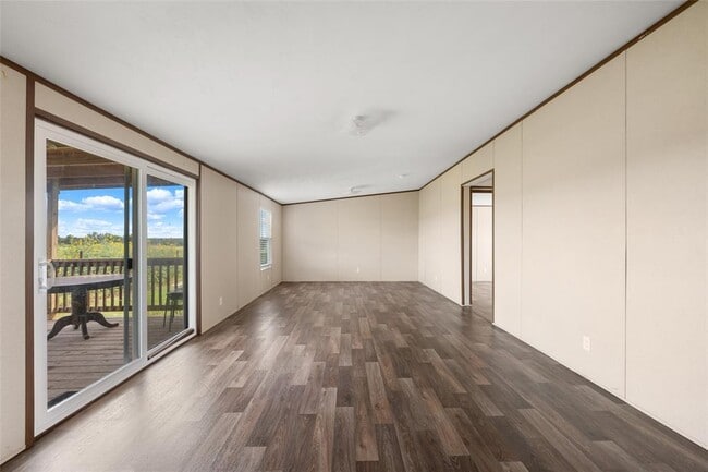 Building Photo - 360 Shady Oaks Dr