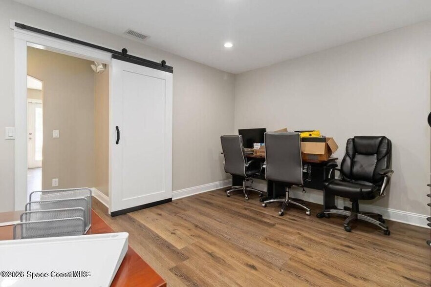 Building Photo - 1280 US-1