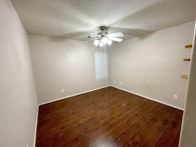 Building Photo - 12503 Blue Spruce Vale Way