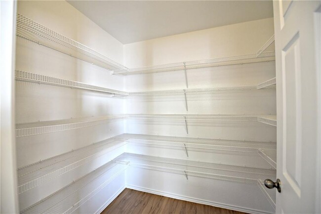 Building Photo - 507 Calcite Cove