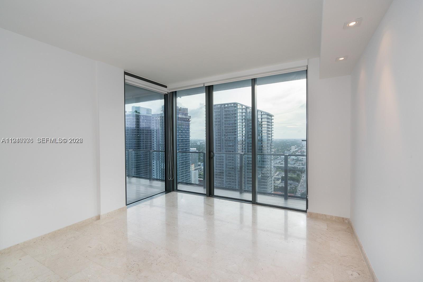 Building Photo - 68 SE 6th St