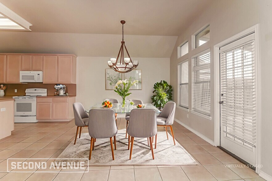 Building Photo - 7118 Citrus Valley Dr