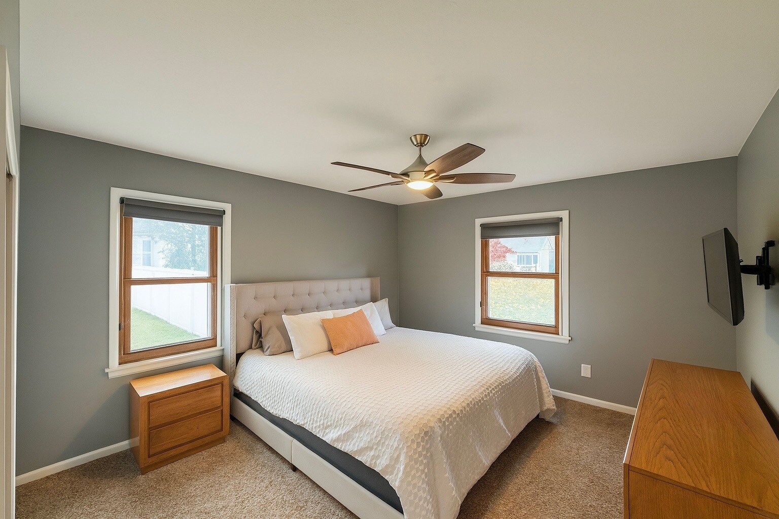 Building Photo - 1805 Beaconwood Ave