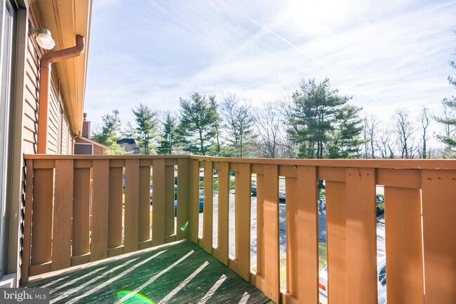 Building Photo - 1810 Woodhollow Dr