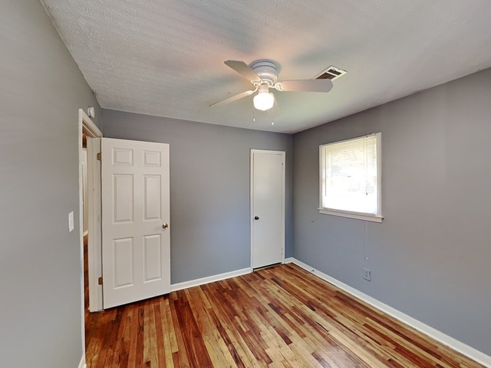 Building Photo - 6403 Kensington Ct