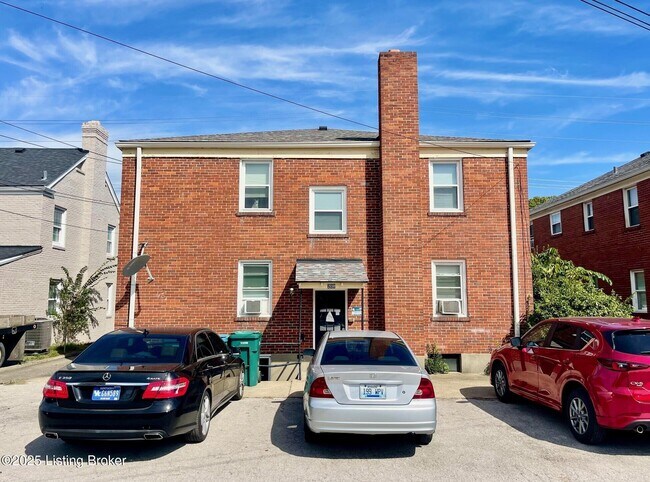 Building Photo - 208 Breckenridge Ln