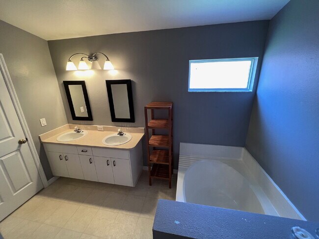 Building Photo - This Absolutely Beautiful Home Is Waiting ...