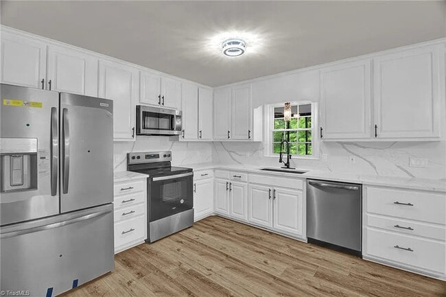 Building Photo - Build Equity While Leasing - Lease and Own...