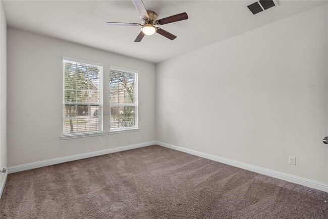 Building Photo - 3622 Pasteur Ln