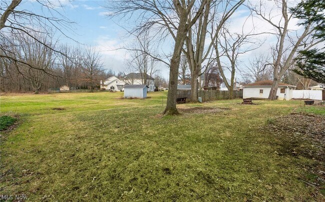 Building Photo - 2920 Northglen Dr