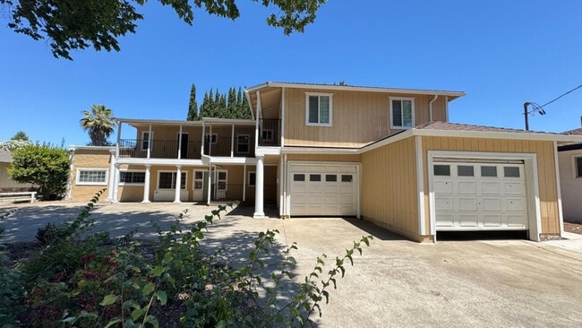 Building Photo - 7610 Miller Ave