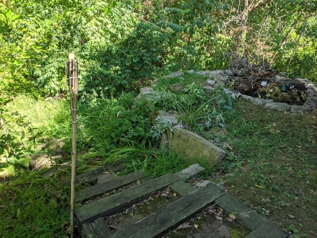 Building Photo - 3 bedroom home