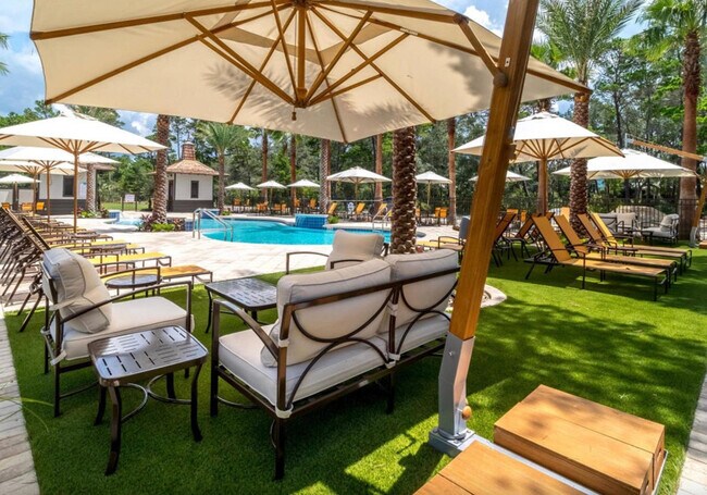 Building Photo - 587 Patina Blvd