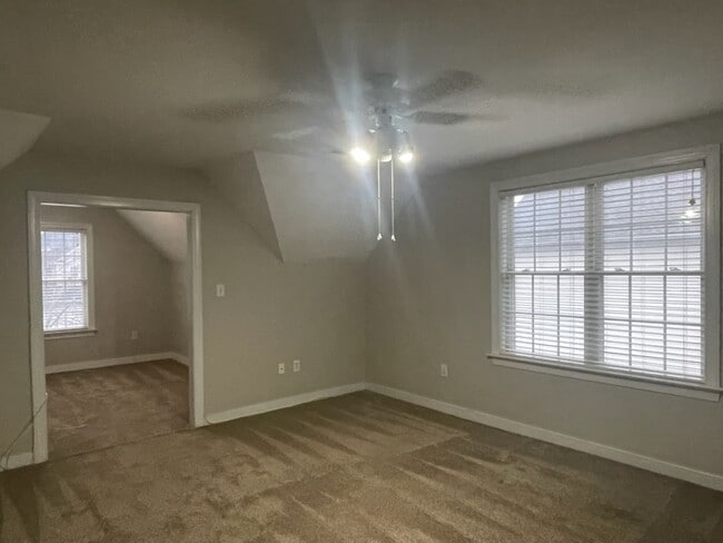 Building Photo - 1834 Rolfe Way