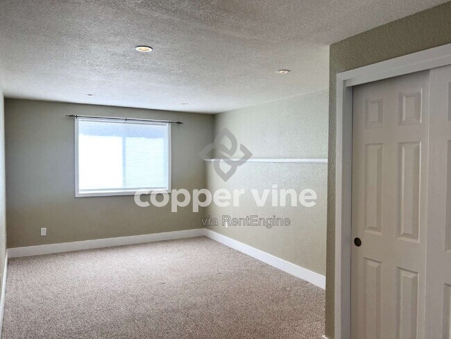 Building Photo - 11230 Irving Dr