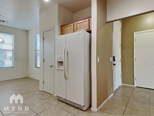 Building Photo - 2204 W San Tan Hills Dr