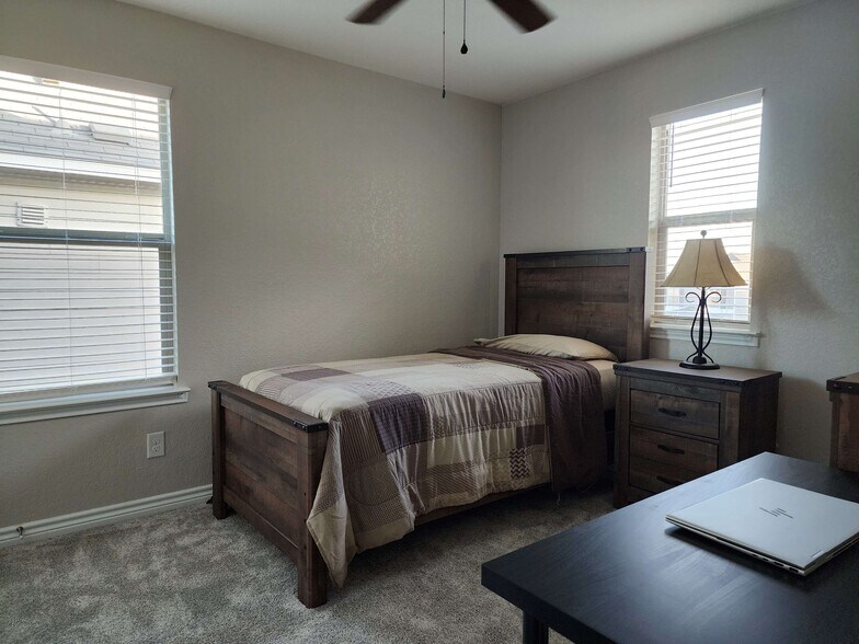 Bedroom 1 - 3259 Comanche Xing
