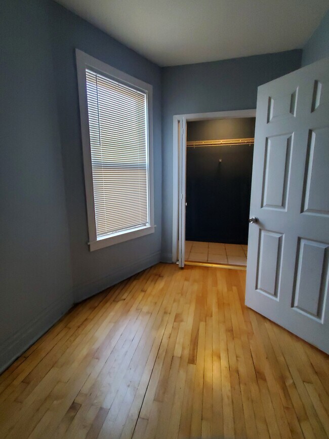 bedroom 1 - 3418 W Armitage Ave